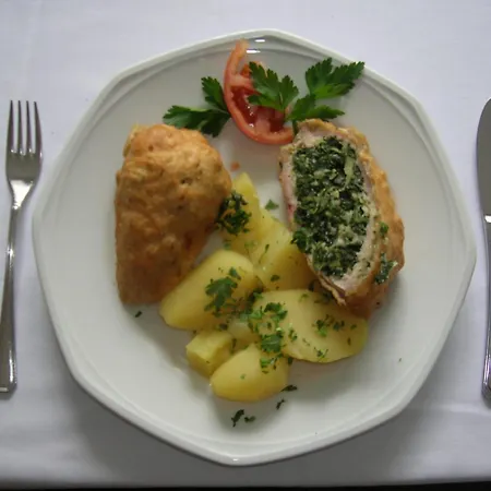 Fogadó Schlossbrauerei Weinberg - Erste Ooe. Gasthausbrauerei 3*