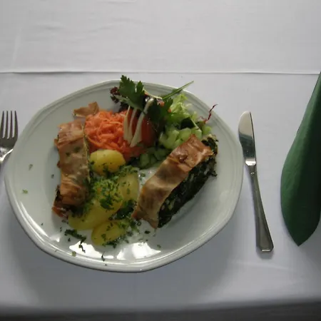 Schlossbrauerei Weinberg - Erste Ooe. Gasthausbrauerei 3*