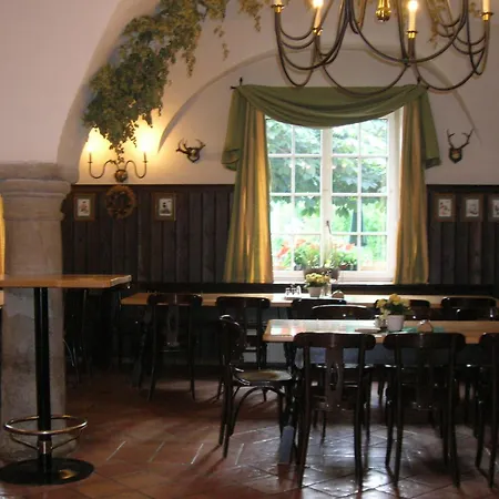 Fogadó Schlossbrauerei Weinberg - Erste Ooe. Gasthausbrauerei