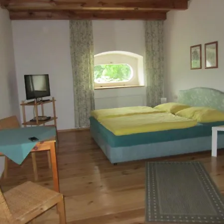 イン Schlossbrauerei Weinberg - Erste Ooe. Gasthausbrauerei 3*